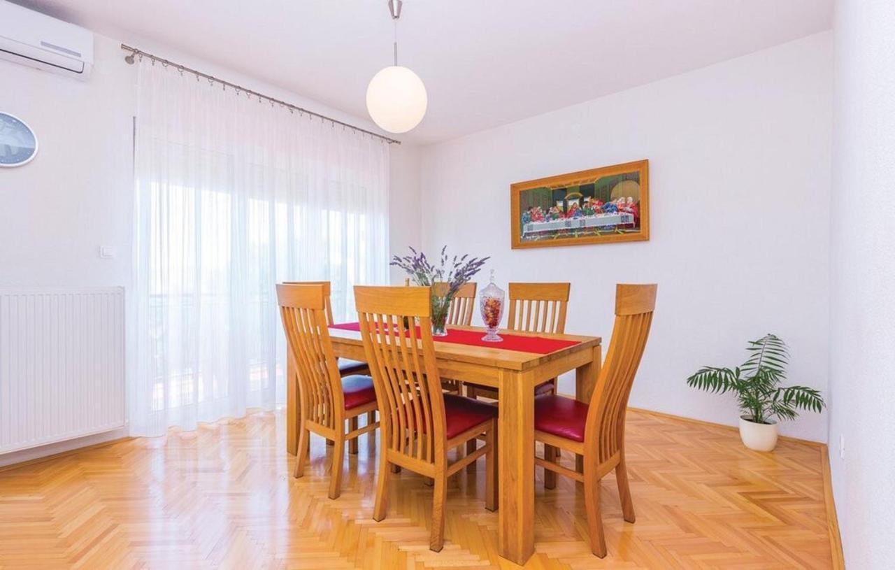 Big White Apartment Novi Vinodolski Kültér fotó